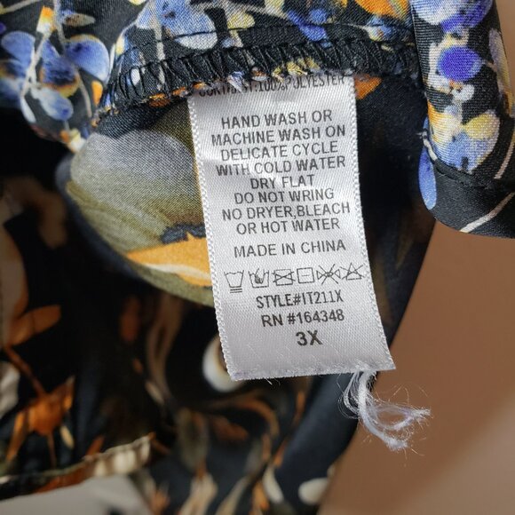 First Love Women's Sz 3x Oversized Mixed Media Print Satin Button Front Blouse - Picture 5 of 5